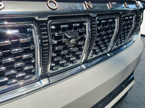 Certified 2023 Jeep Grand Wagoneer Series III AWD/4WD image 23