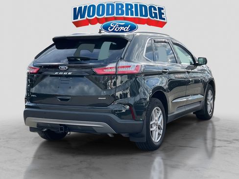 Used 2023 Ford Edge SEL w/ Convenience Package image 4