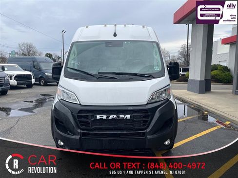 Used 2025 RAM ProMaster 2500 w/ Convenience Group FWD image 2