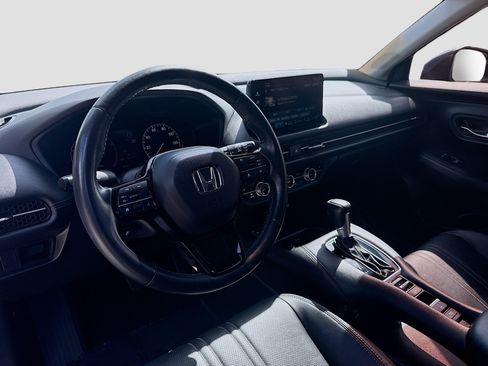 Certified 2024 Honda HR-V EX-L image 9