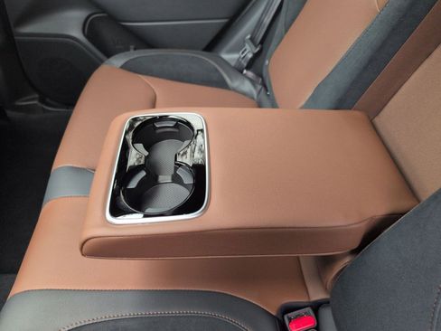 Used 2025 Subaru Forester Touring image 20