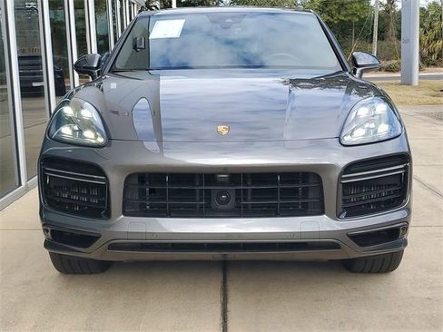 Certified 2023 Porsche Cayenne Turbo image 6