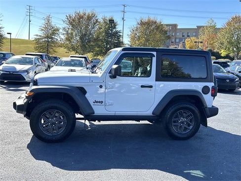 Used 2024 Jeep Wrangler Sport S image 7