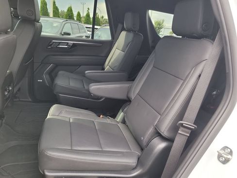 Used 2026 Chevrolet Tahoe LT w/ Comfort Package RWD image 14