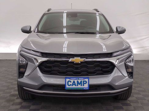 New 2026 Chevrolet Trax LT w/ Driver Confidence Package image 9