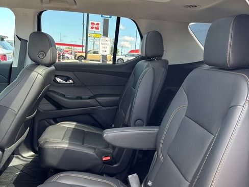 Used 2021 Chevrolet Traverse Premier w/ LPO, Floor Liner Package AWD/4WD image 25