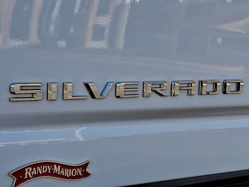 Used 2024 Chevrolet Silverado 2500 Custom w/ Custom Value Package image 28