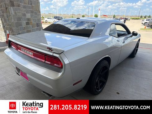 Used 2009 Dodge Challenger R/T RWD image 8