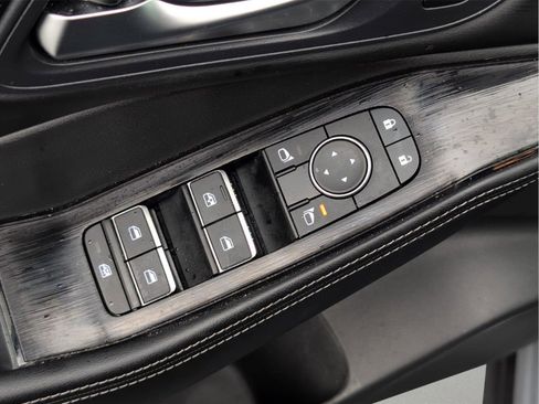 Used 2023 Nissan Rogue SL w/ SL Premium Package image 16