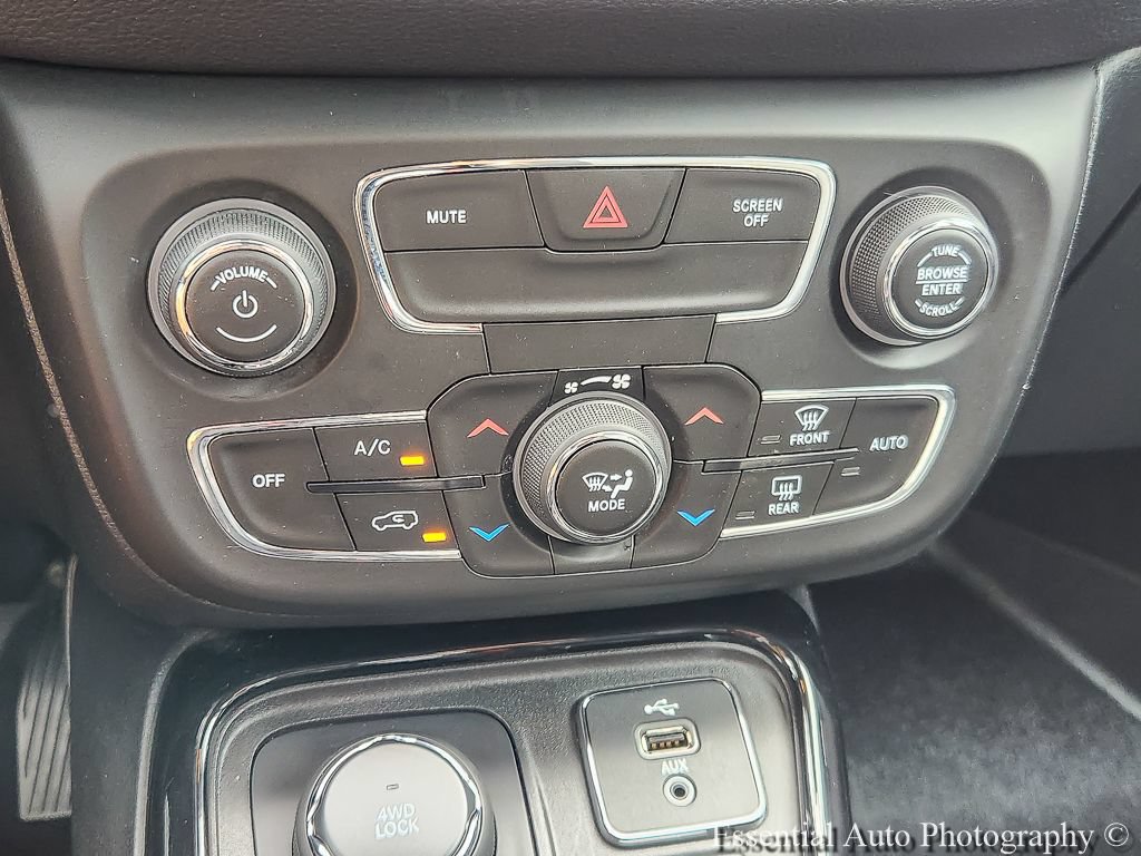Used 2018 Jeep Compass Limited w/ Navigation Group AWD/4WD image 15