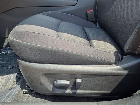 Used 2024 Nissan Altima 2.5 SV AWD/4WD image 25