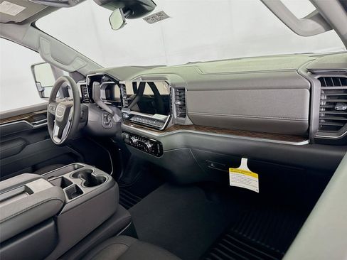 New 2026 GMC Sierra 3500 SLE AWD/4WD image 21