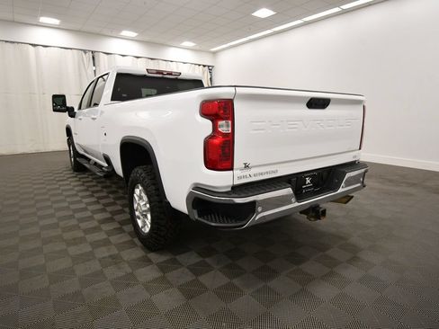 Used 2024 Chevrolet Silverado 3500 LT w/ Convenience Package AWD/4WD image 5