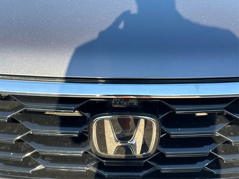 Used 2024 Honda Pilot Elite image 13