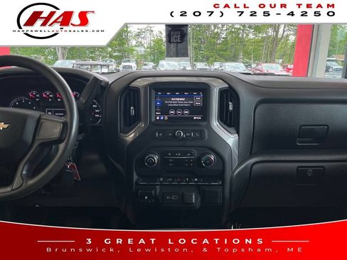 Used 2022 Chevrolet Silverado 2500 Custom w/ Custom Convenience Package AWD/4WD image 15