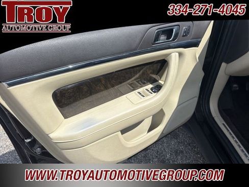 Used 2014 Lincoln MKS AWD w/ Equipment Group 101A image 34