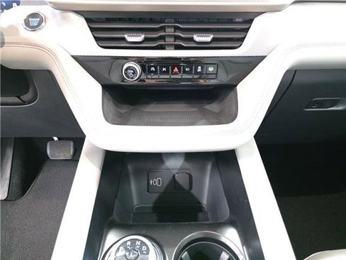 New 2026 Ford Explorer Active w/ Active Comfort Package image 11