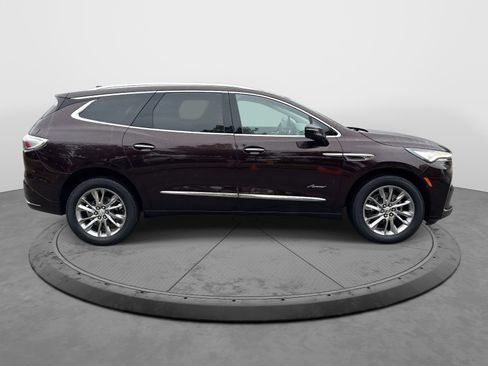 Certified 2023 Buick Enclave Avenir w/ Avenir Technology Package image 9
