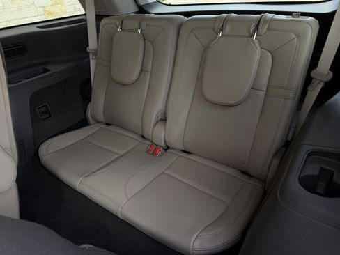 Used 2023 Lincoln Aviator Reserve w/ Equipment Group 201A AWD/4WD image 26