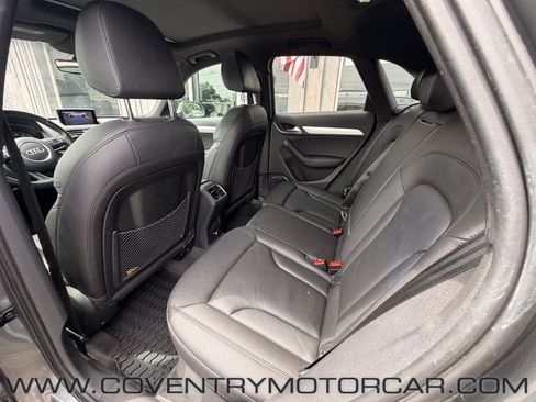 Used 2016 Audi Q3 2.0T Prestige AWD/4WD image 32