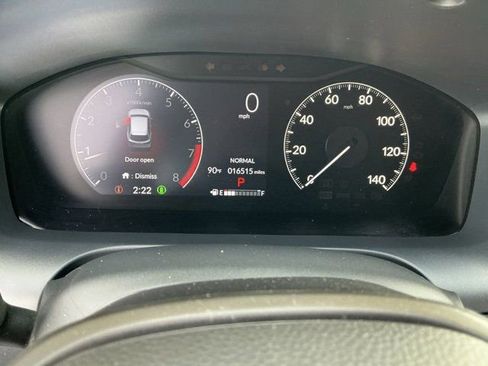 Used 2025 Honda HR-V LX image 29