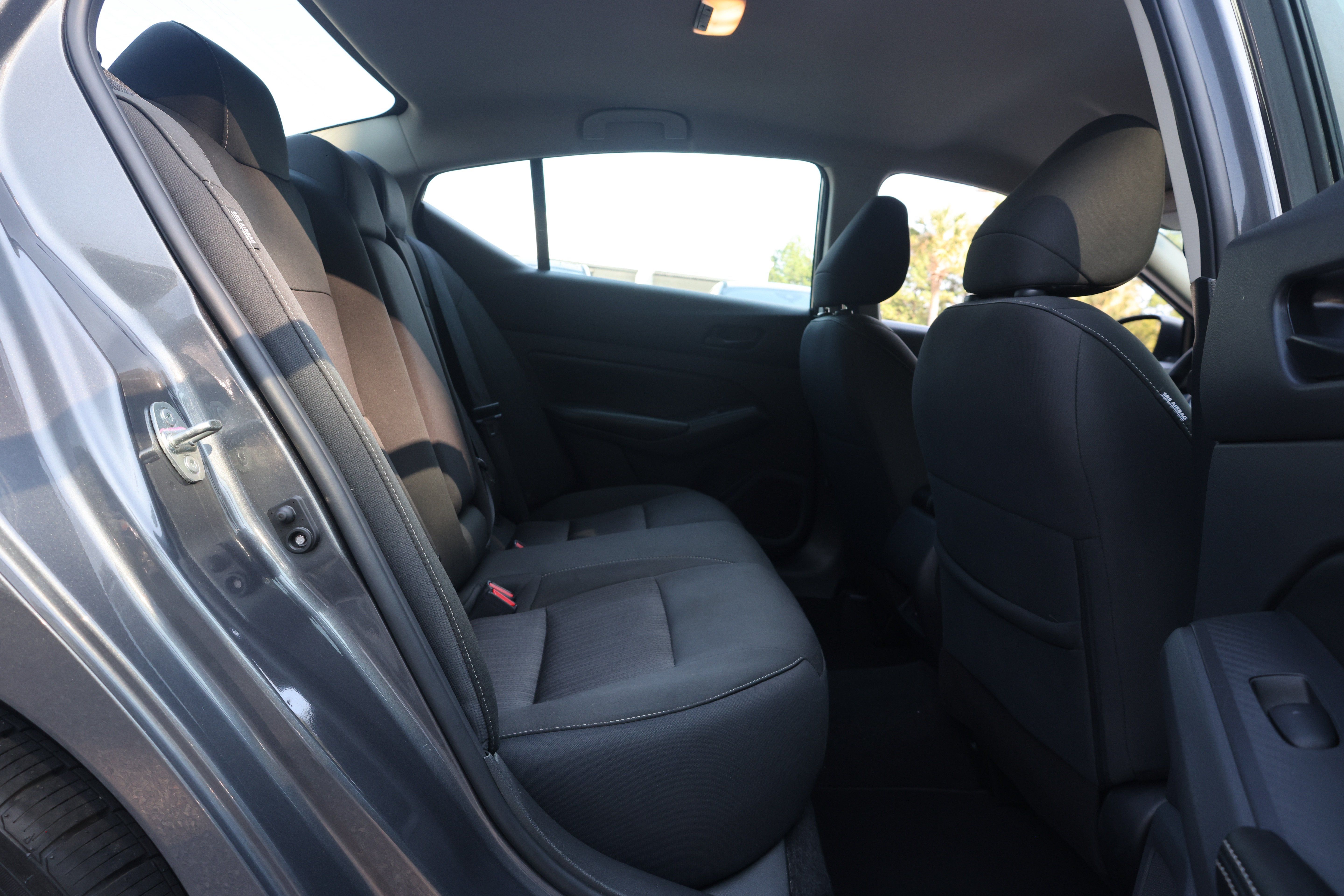 Used 2025 Nissan Altima 2.5 SV FWD image 16