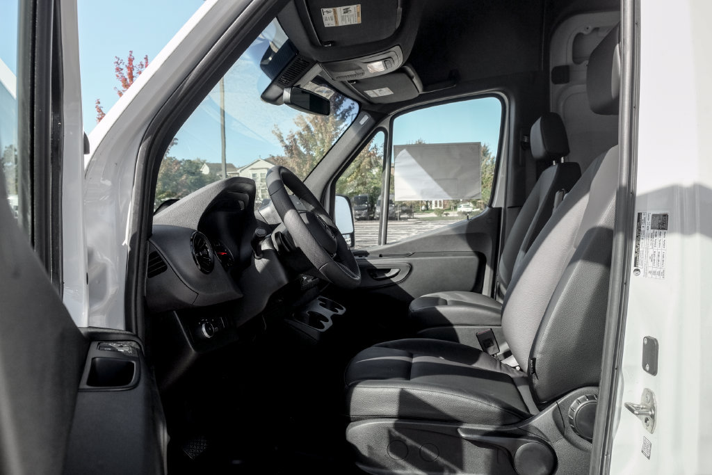 New 2025 Mercedes-Benz Sprinter 2500 image 12