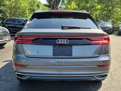 Used 2023 Audi Q8 Premium w/ Convenience Package AWD/4WD image 11