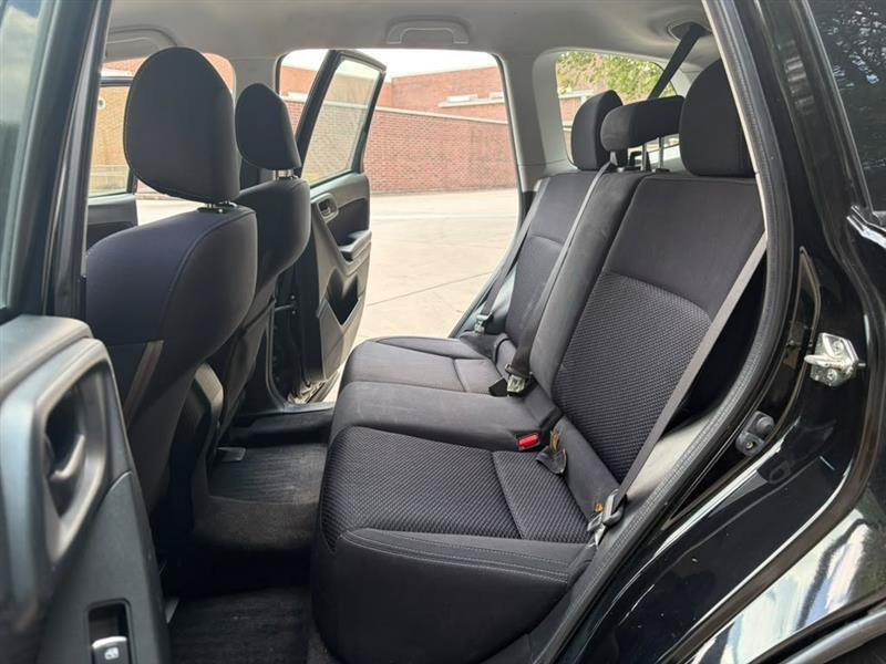 Used 2017 Subaru Forester 2.5i w/ Alloy Wheel Package AWD/4WD image 12