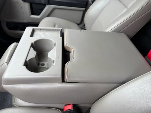 Used 2020 Ford F550 4x4 Regular Cab Super Duty image 28