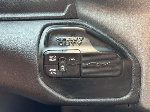 Used 2024 RAM 2500 Tradesman w/ Chrome Appearance Group AWD/4WD image 24