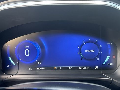 Certified 2022 Ford Escape Titanium image 32