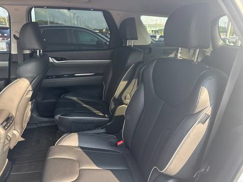 Used 2025 Hyundai Palisade SEL AWD/4WD image 14