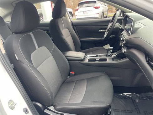 Certified 2022 Nissan Sentra SV w/ Trunk Package image 17