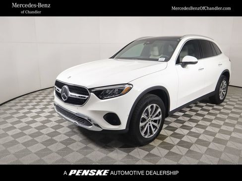 Used 2026 Mercedes-Benz GLC 300 4MATIC image 1
