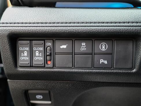 Used 2023 Honda Odyssey Touring image 53