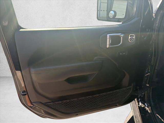 Used 2022 Jeep Gladiator Sport AWD/4WD image 9