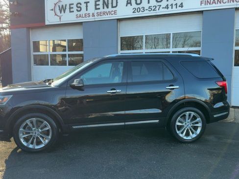 Used 2018 Ford Explorer Limited w/ Equipment Group 301A image 8
