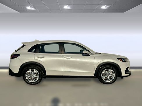 Certified 2023 Honda HR-V LX image 8