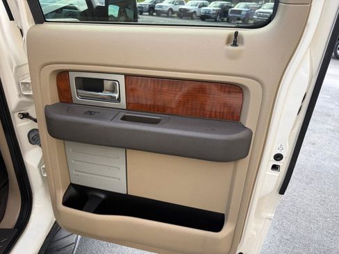 Used 2009 Ford F150 Lariat RWD image 14