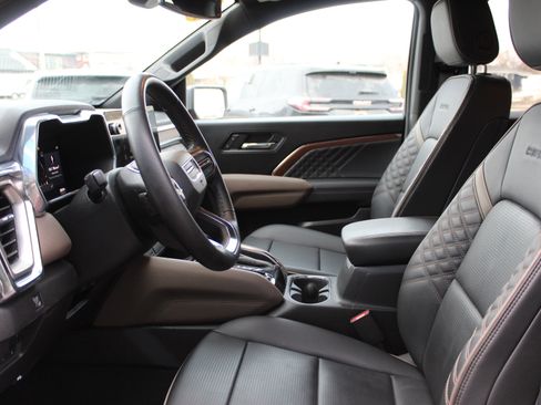 Certified 2023 GMC Canyon Denali image 11