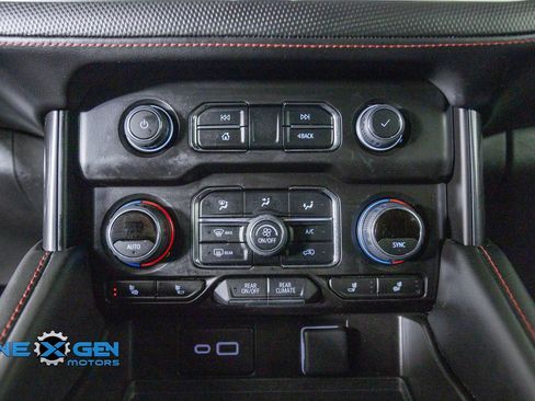 Used 2024 Chevrolet Suburban RST w/ Luxury Package AWD/4WD image 19