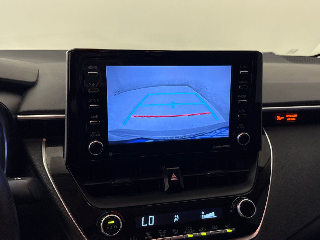 Used 2021 Toyota Corolla LE FWD image 23