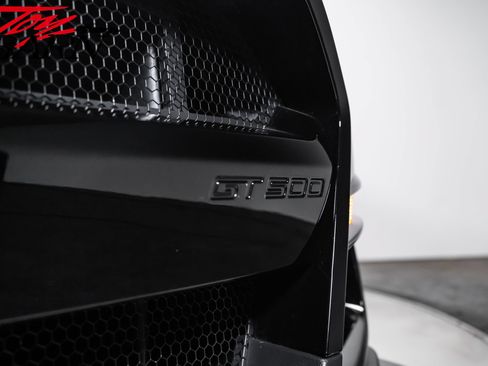 Used 2021 Ford Mustang Shelby GT500 w/ Technology Package RWD image 10