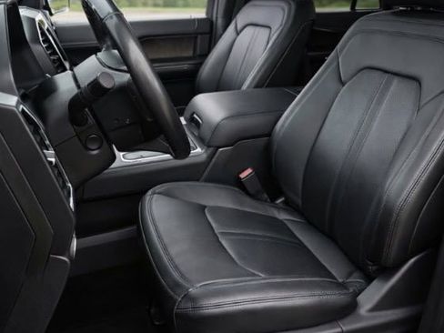 Used 2018 Ford Expedition Max Limited w/ Equipment Group 301A image 3