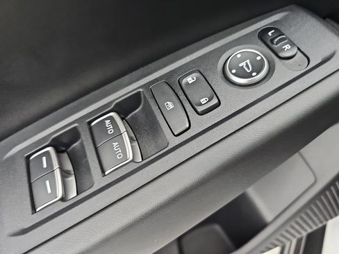 Used 2024 Honda Accord EX image 29
