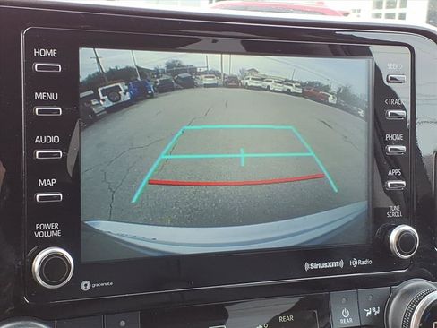 Used 2022 Toyota Highlander XLE image 26