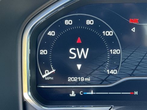 Used 2025 GMC Sierra 2500 Denali Ultimate image 22