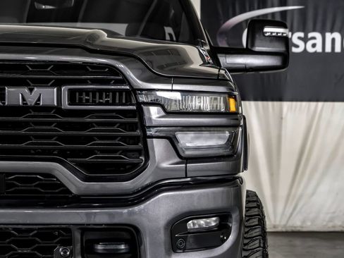 Used 2025 RAM 2500 Big Horn AWD/4WD image 40