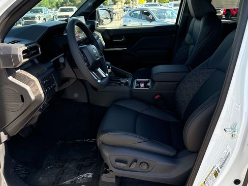 New 2026 Toyota Tacoma Limited AWD/4WD image 9